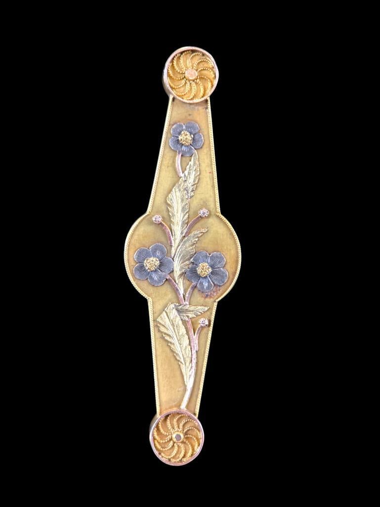 10k Gold Victorian Pin (1 of 3)