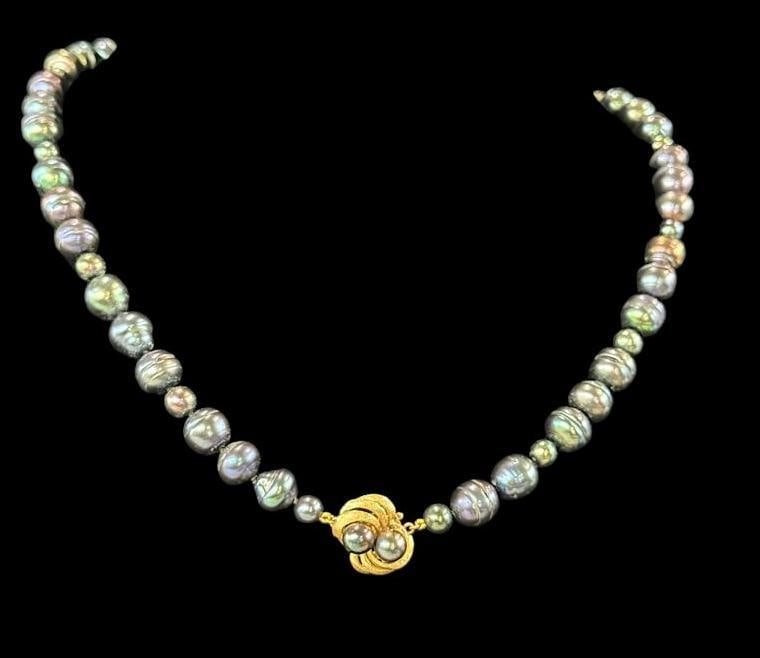 14k Gold and Tahitian Pearl Necklace: 14k Gold and Tahitian Pearl Necklace. Approx. 20 inch length.