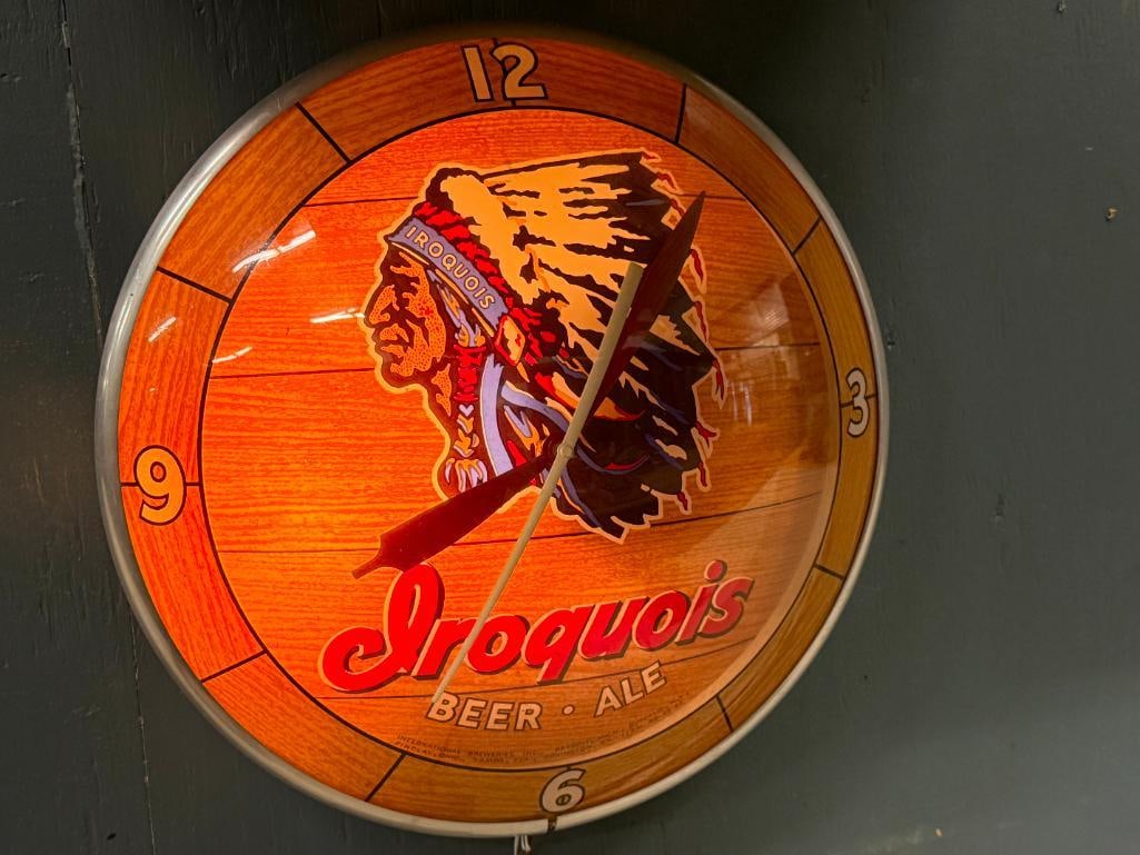 Iroquois Beer Double Bubble Advertising Clock (1 of 6)
