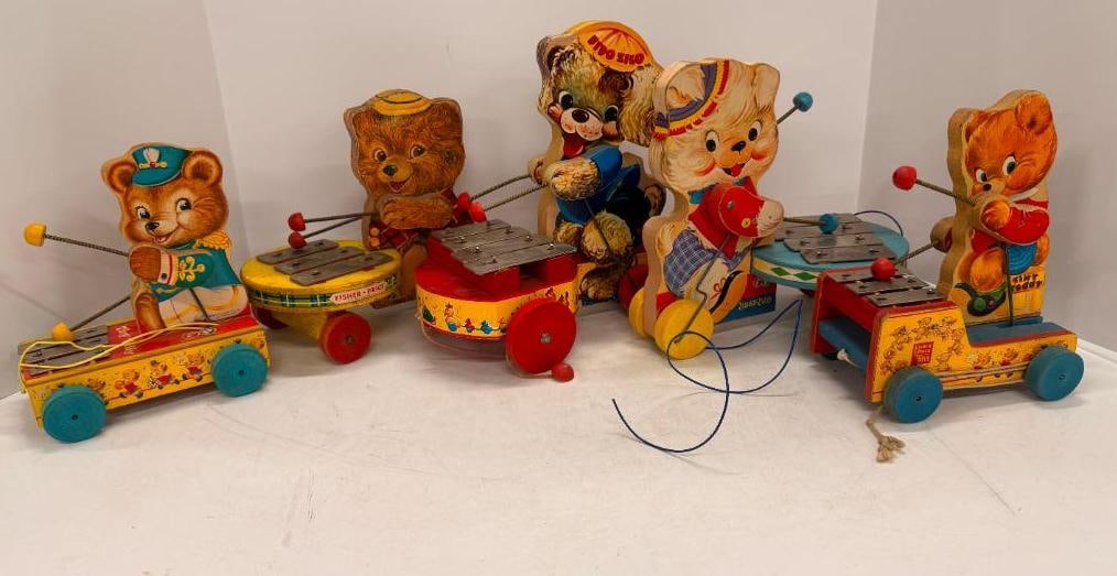 5 Fisher Price Bears and Dogs: Vintage Fisher Price Bears and Dogs. Tiny Teddy #634. Dog Xylophone #70 Ziggy #737. Teddy Zilo #734. Tiny Teddy #635