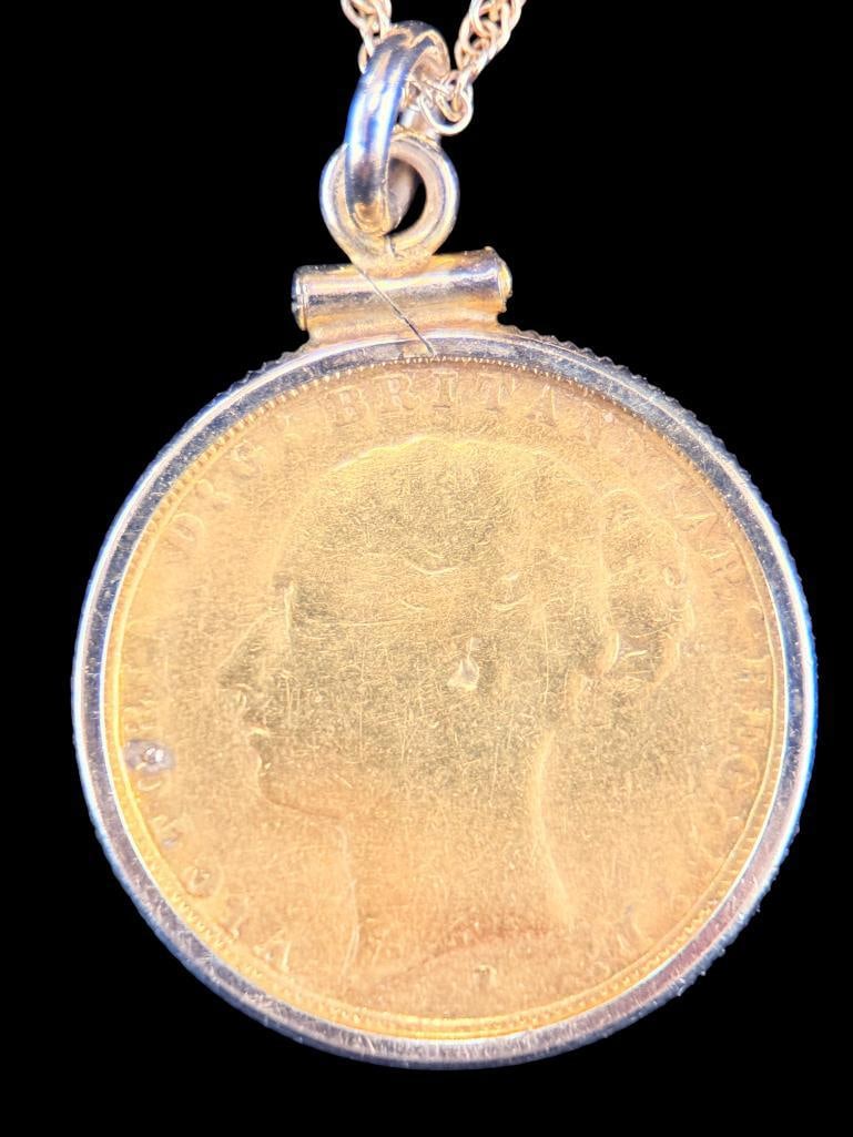 14k Gold Chain with 1885 British Sovereign (1 of 5)