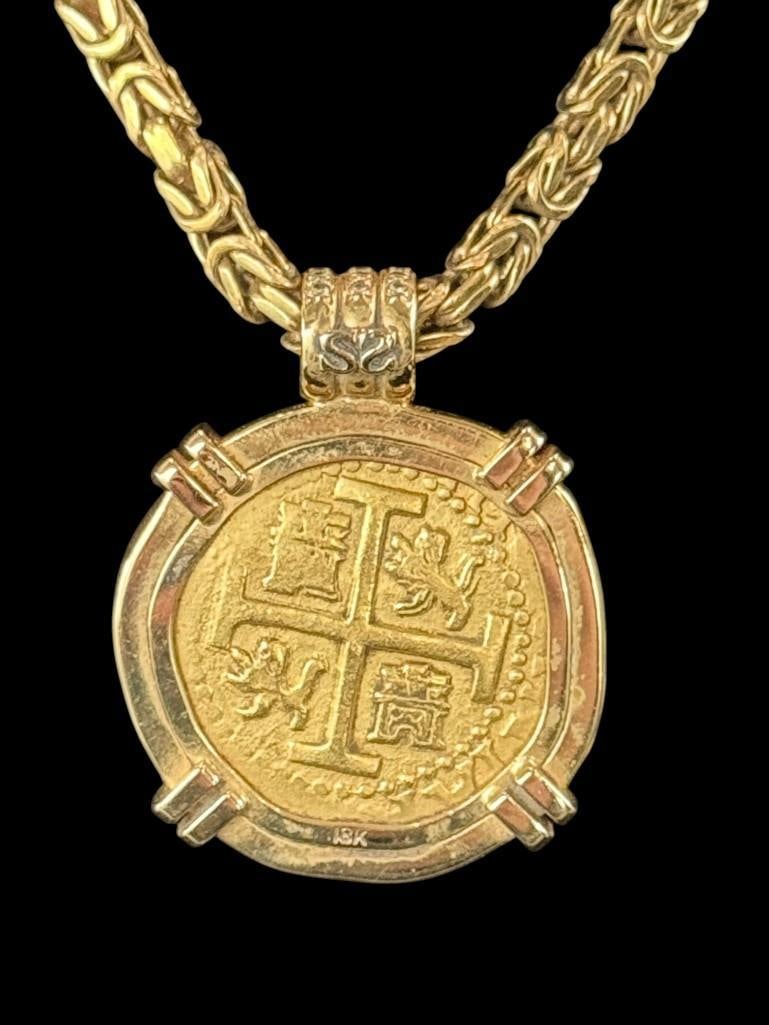 18k Gold Necklace with 8 Escudo doubloon in Bezel (1 of 7)