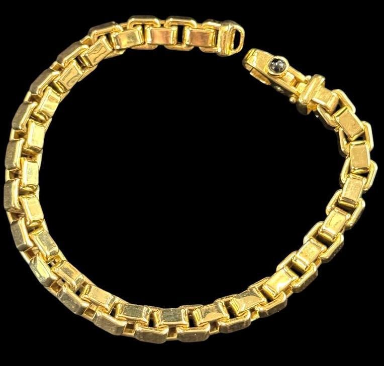 18k Gold Box Chain Bracelet (1 of 3)