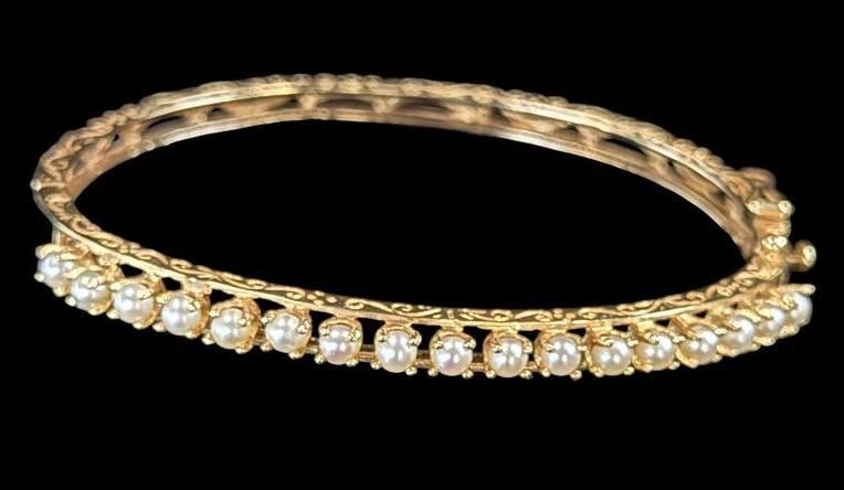 14k Gold Bracelet with Pearls (1 of 4)