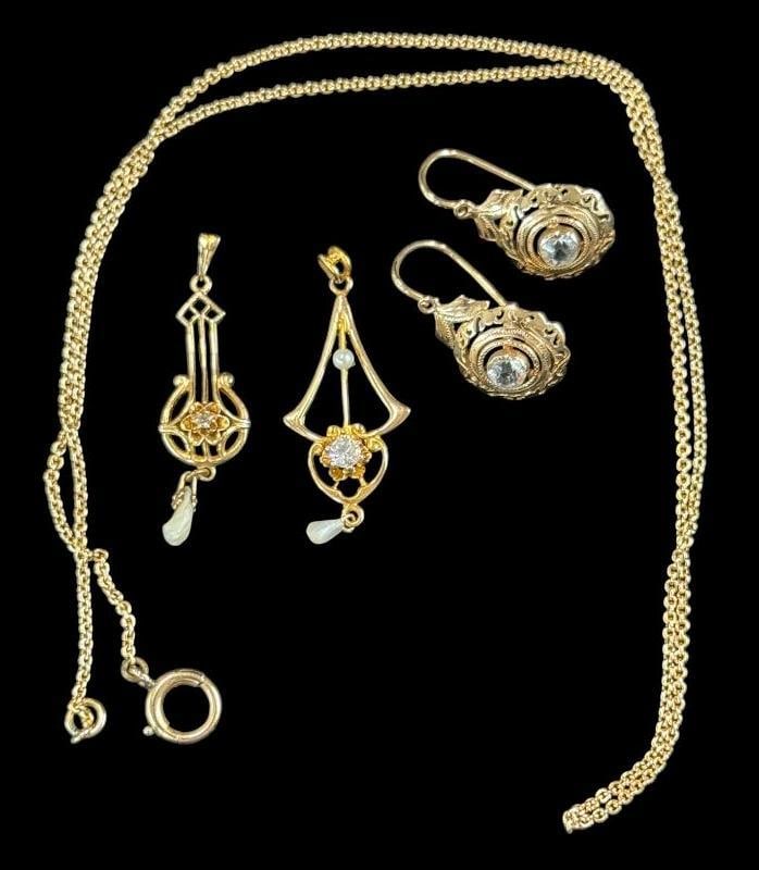 10k Gold Necklace and Earrings (1 of 4)