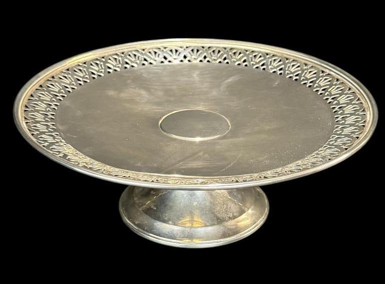 Tiffany & Co. Makers Sterling Silver Compote: Tiffany & Co. Makers Sterling Silver Compote. Approx. 16.5 ozt. Approx. 9.25 x 3 inches.