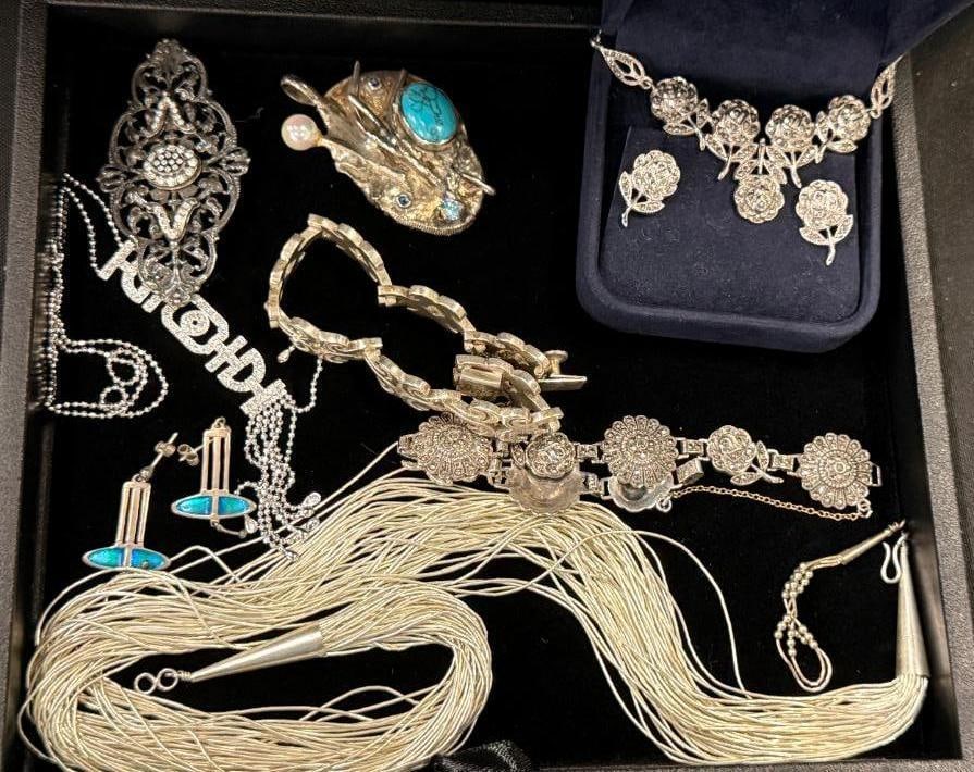 Sterling Silver Pins, Necklaces and more: Mostly Sterling Silver Pins, Necklaces, earrings and more.