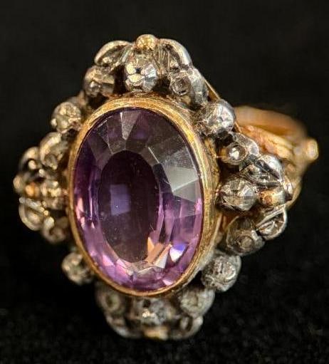 Gold ring with Amethyst - 2