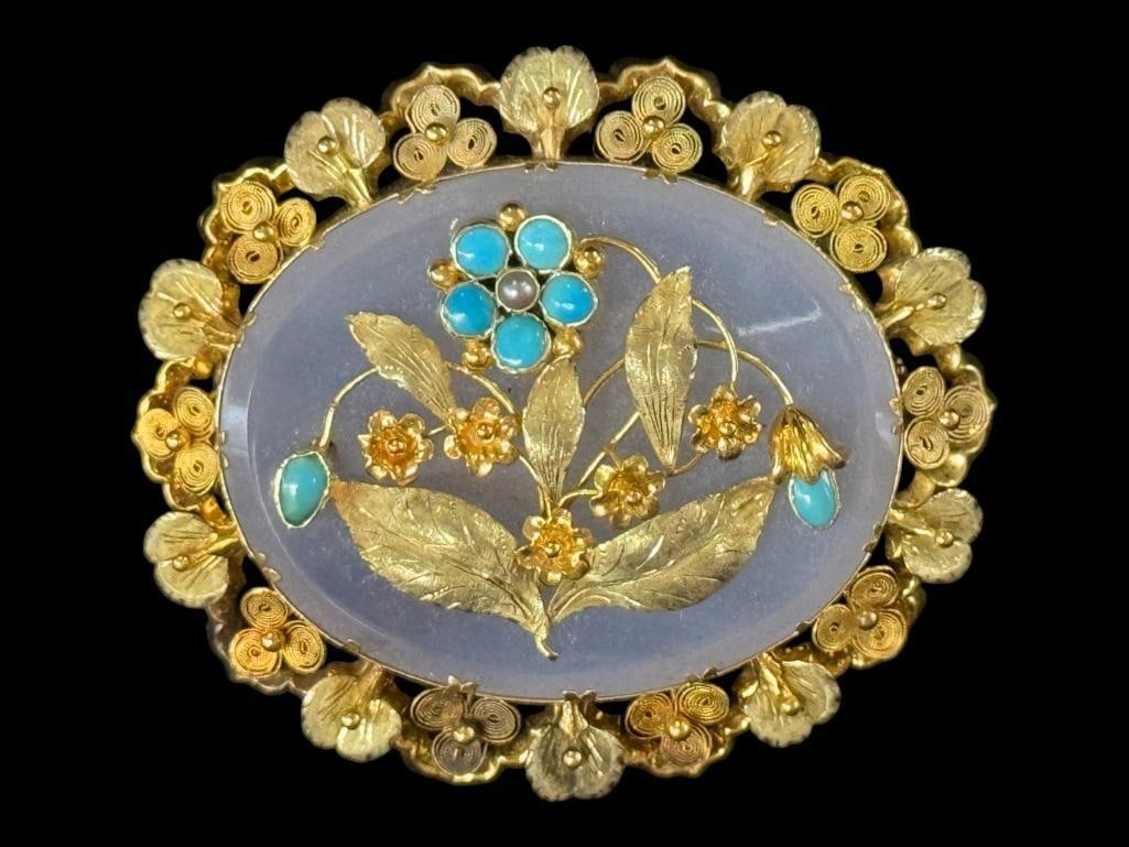 14k Gold Victorian Brooch: 14k Gold Victorian Brooch with Chalcedony Agate stone and Turquoise Cabochons. Approx. 29.3 grams total weight. Approx. 2.5 x 2.25 inches.