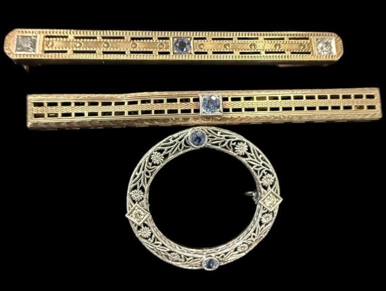 3 14k Gold Pins: 3 14k Gold Pins. Approx. 9.9 grams.