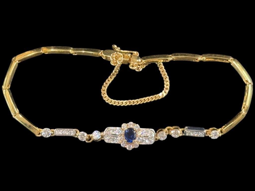 18k Gold Bracelet with Diamonds and Sapphire: 18k Gold Bracelet with Diamonds and Sapphire. Approx. 11.6 grams.