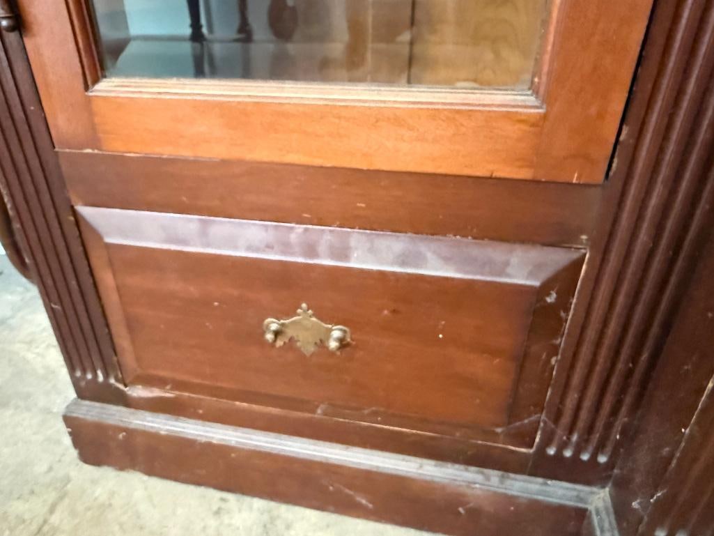 Victorian Walnut Bookcase - 3