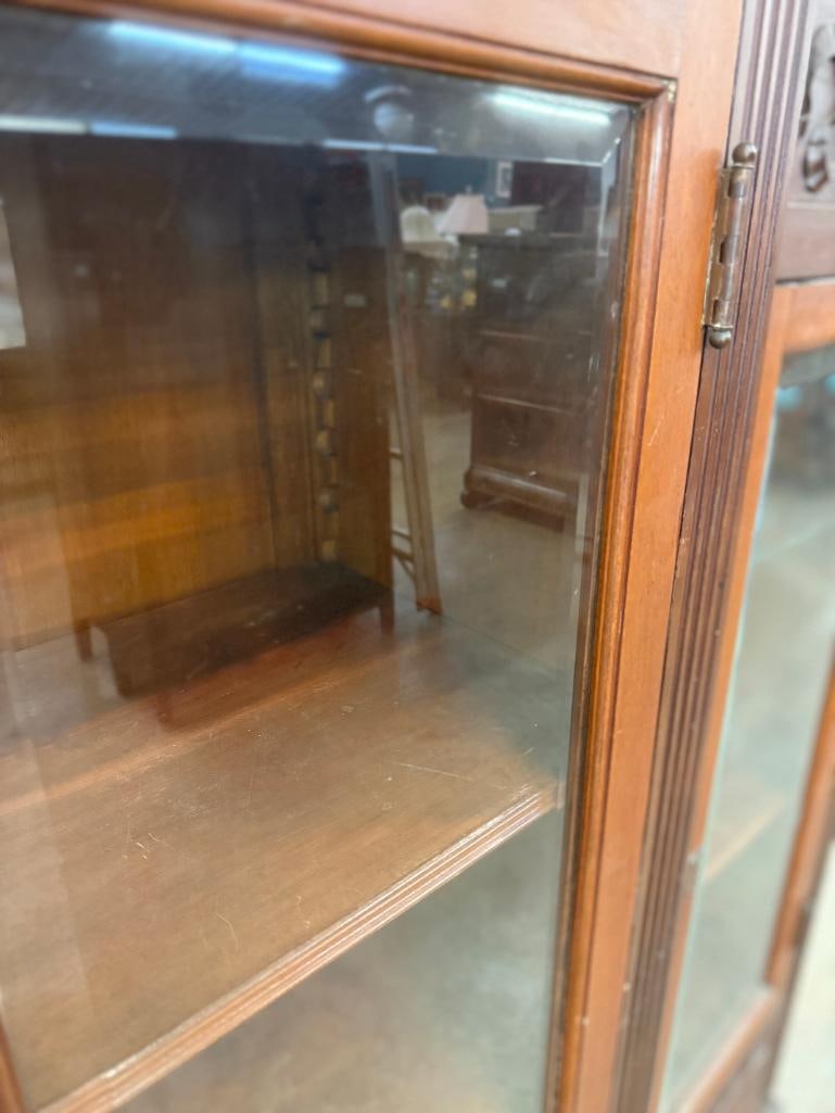 Victorian Walnut Bookcase - 5