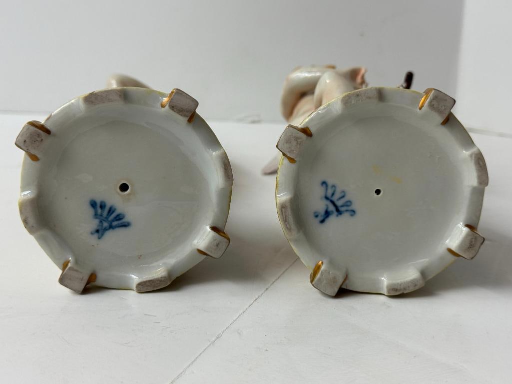 2 Capodimonte Cherub Statues - 5