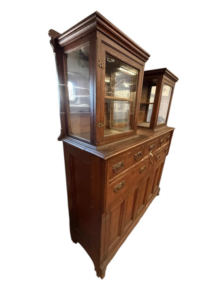 Oak Sideboard with display cabinets - 2