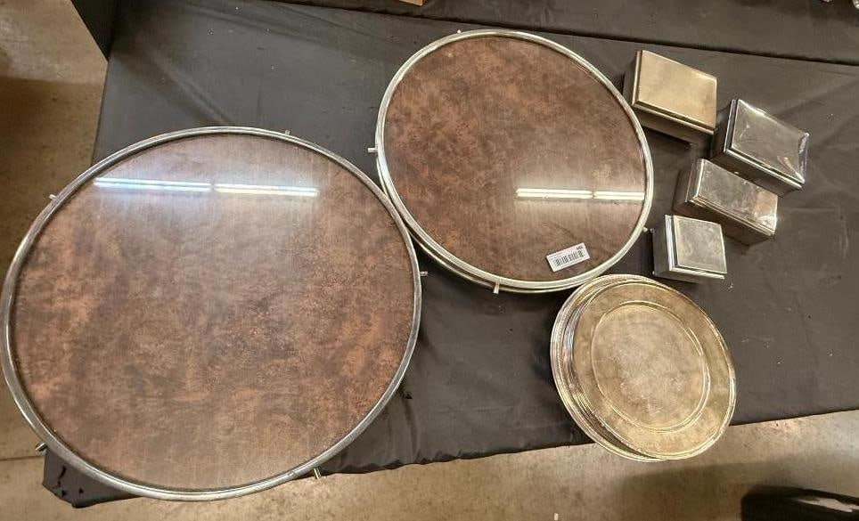 Silver plate trinket boxes, plates etc. (1 of 5)