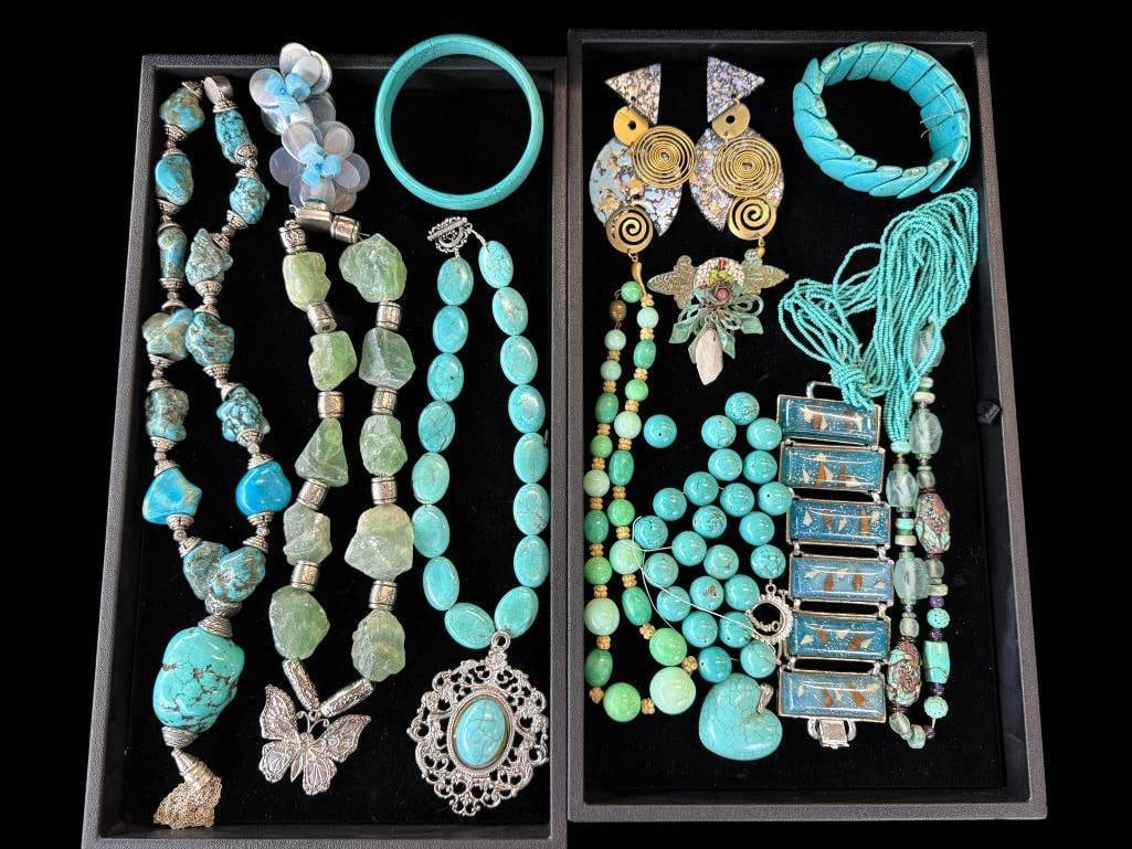 Costume Jewelry Necklaces, pins and more (1 of 8)