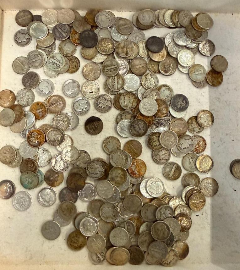 Group of U.S. Silver Dimes (1 of 3)