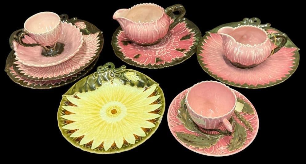 Majolica cups, saucers, plates etc.: Majolica cups, saucers, plates and cream / sugar. 11 pieces. Plate approx. 7 inches.