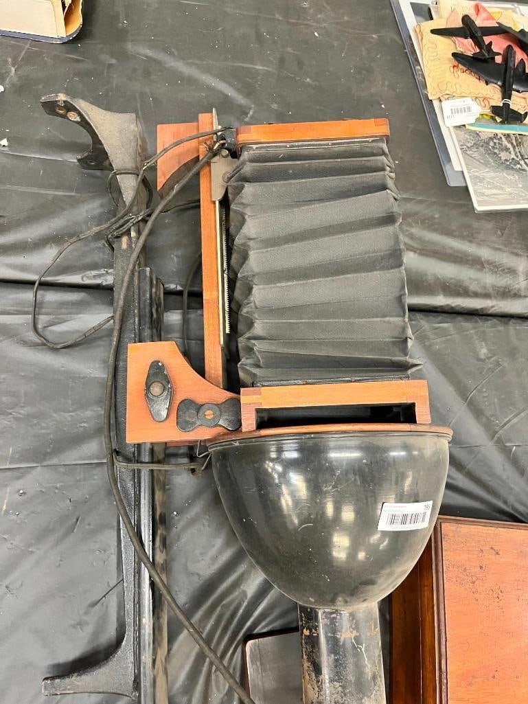 Elwood Pattern Works projector etc. - 6