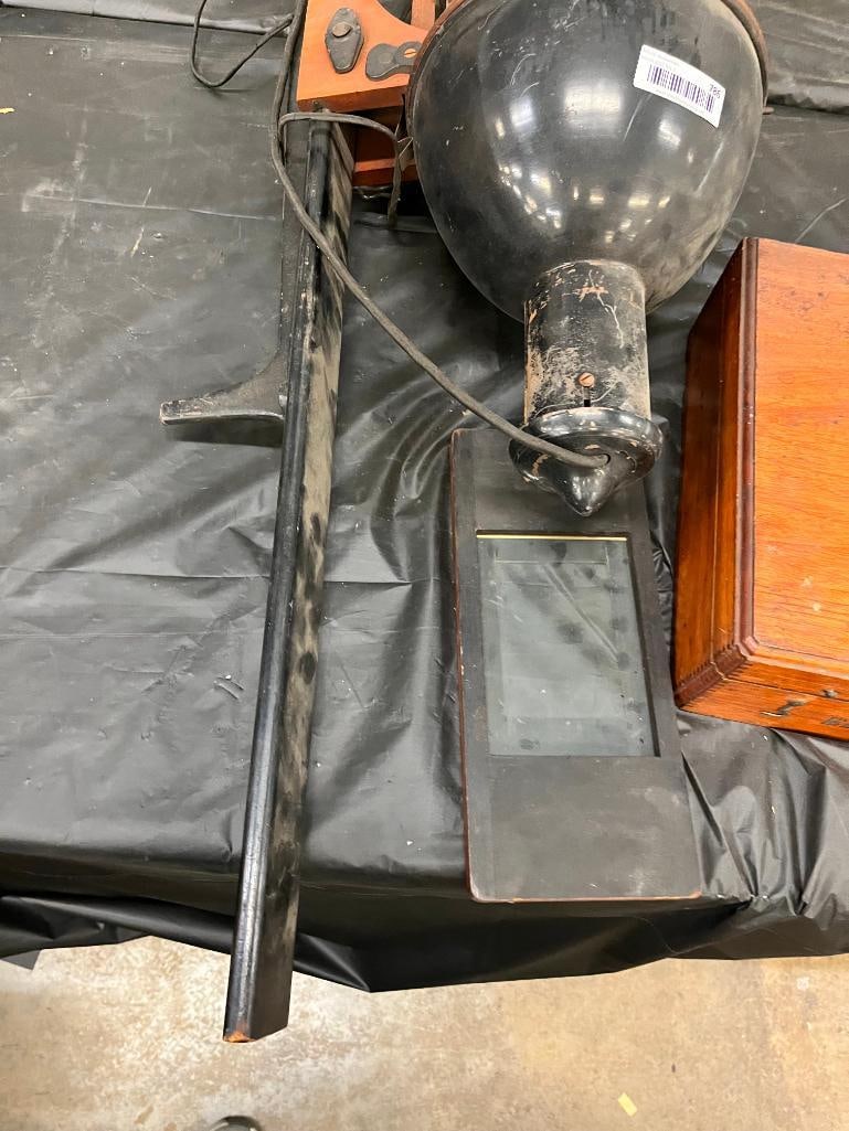 Elwood Pattern Works projector etc. - 7