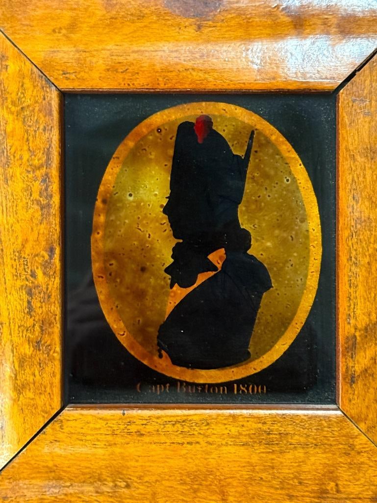 5 Silhouettes in wood frames - 2