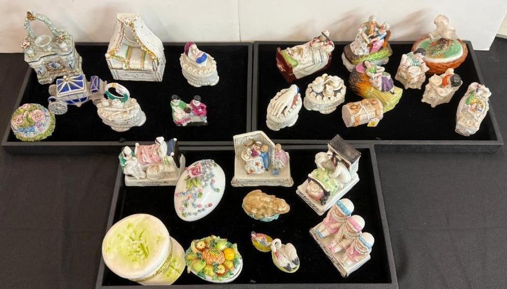 Group of porcelain trinket boxes (1 of 4)