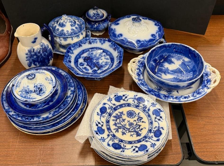 Flow Blue plates, dishes etc.: Flow Blue plates, dishes etc. Approx. 22 pieces. Handled bowl approx. 12 x 10.5 x 3 inches.