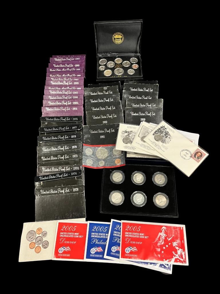 U.S. Mint Proof and Uncirculated Sets (1 of 6)
