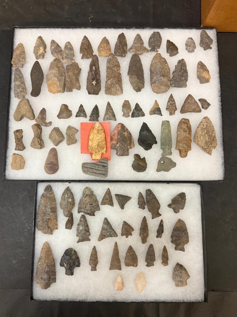 Collection of arrowheads and points (1 of 6)