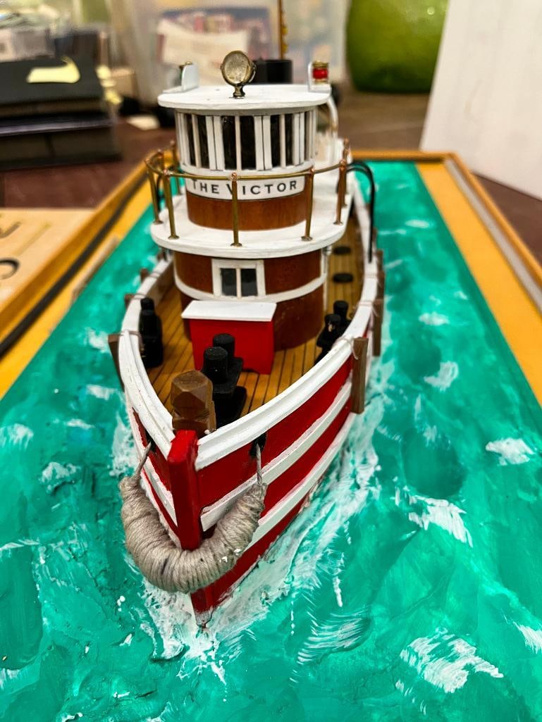 Tugboat model / diorama - 4
