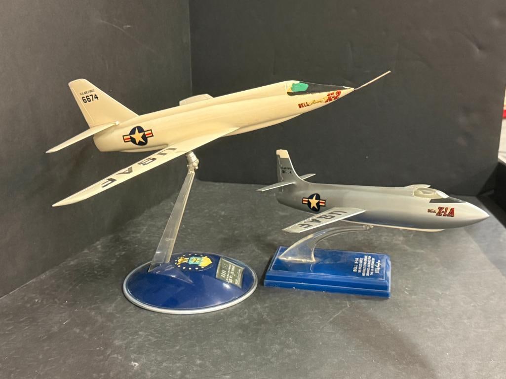 2 Bell Aircraft Models - 5