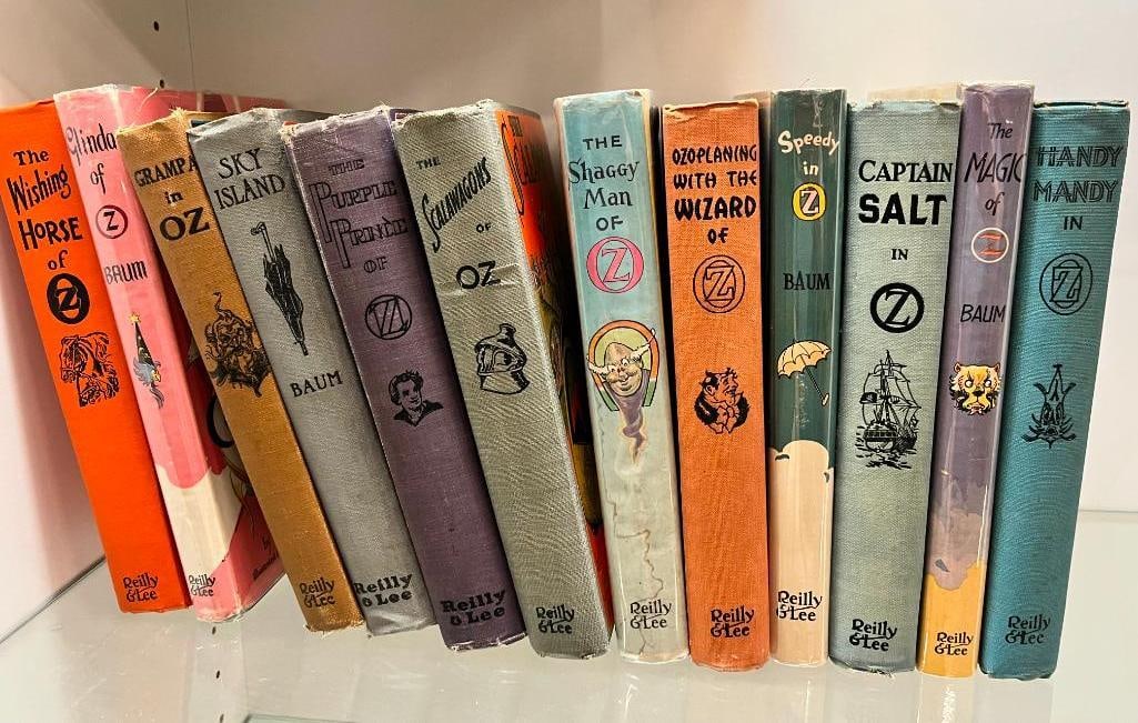 Group of The Wizard of Oz related stories books (1 of 10)