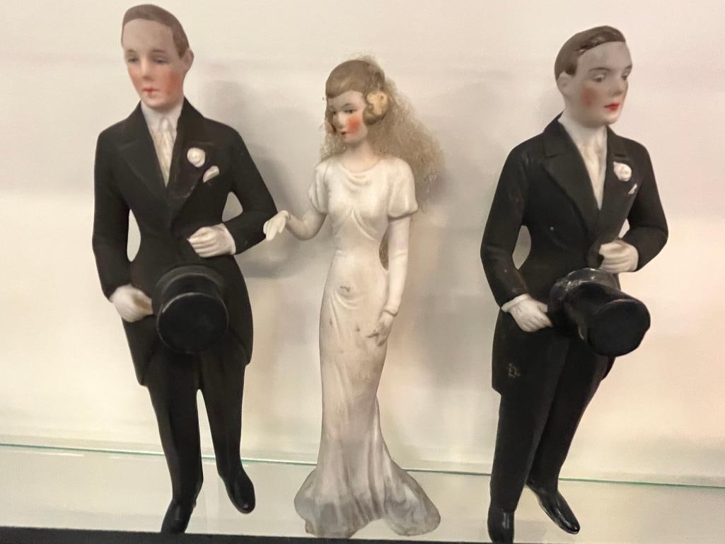 5 Bisque figurines - 3