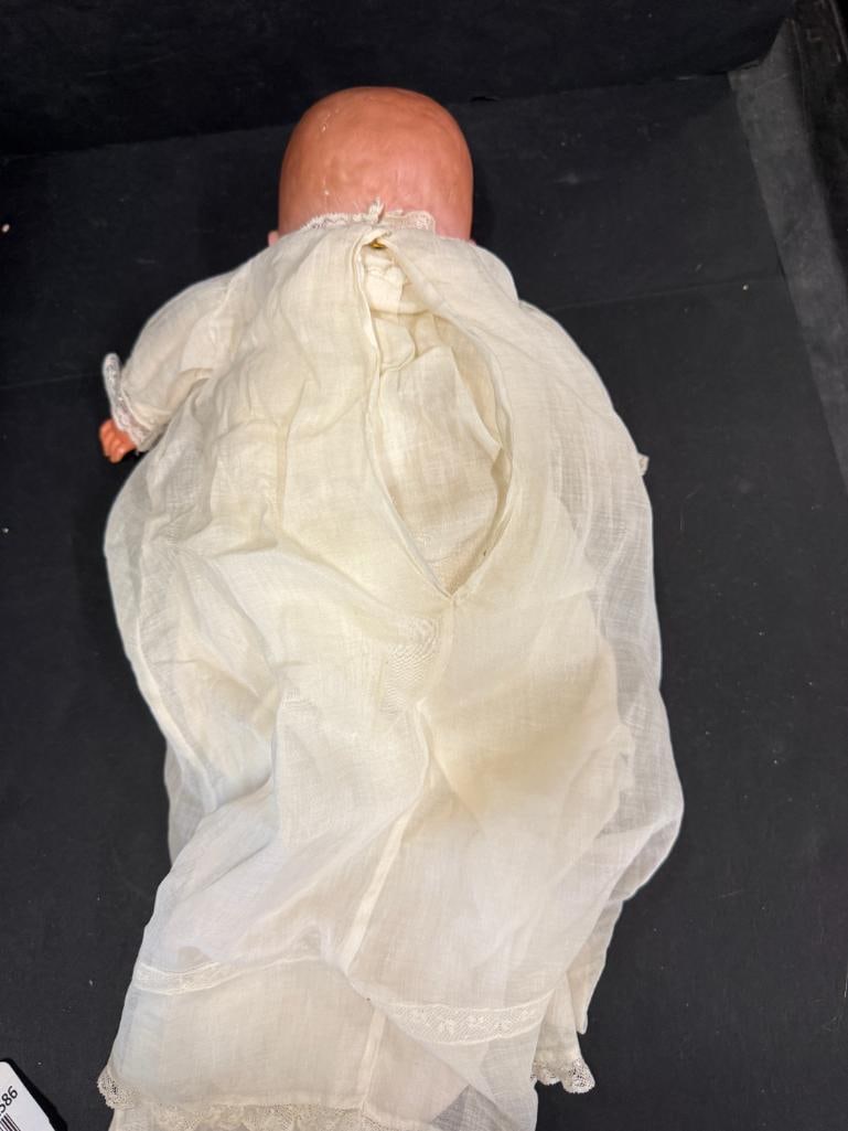 2 porcelain dolls - 11