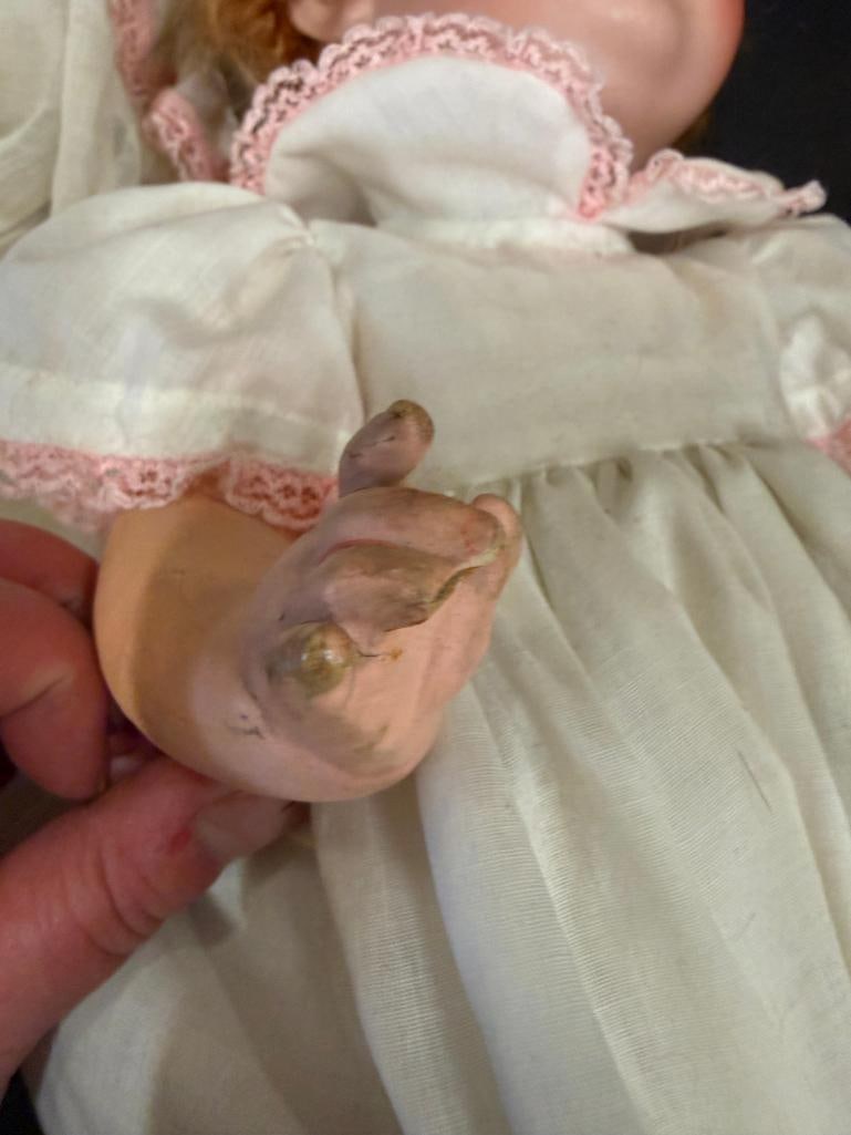 2 porcelain dolls - 3