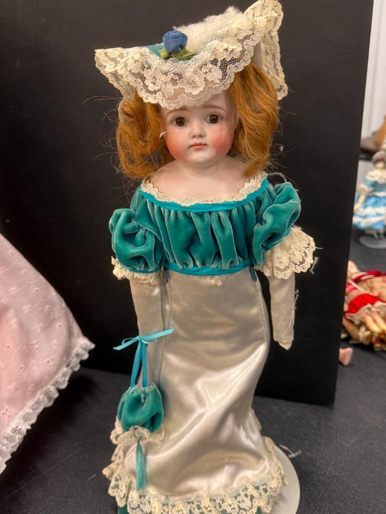 4 porcelain dolls - 10