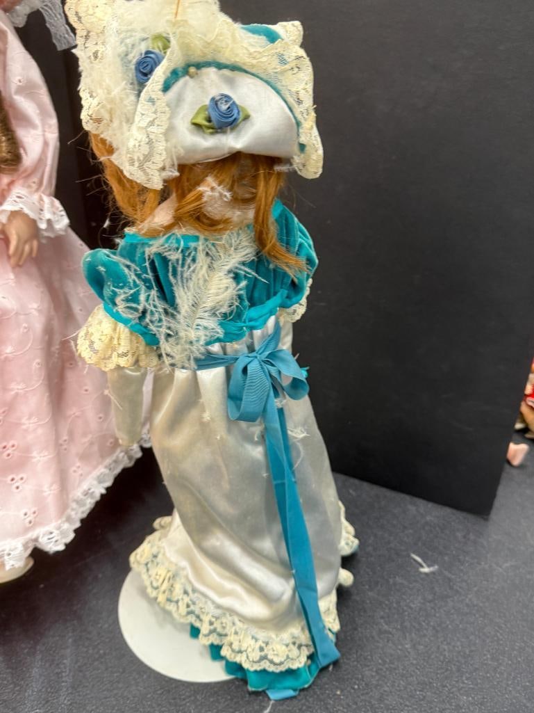 4 porcelain dolls - 12