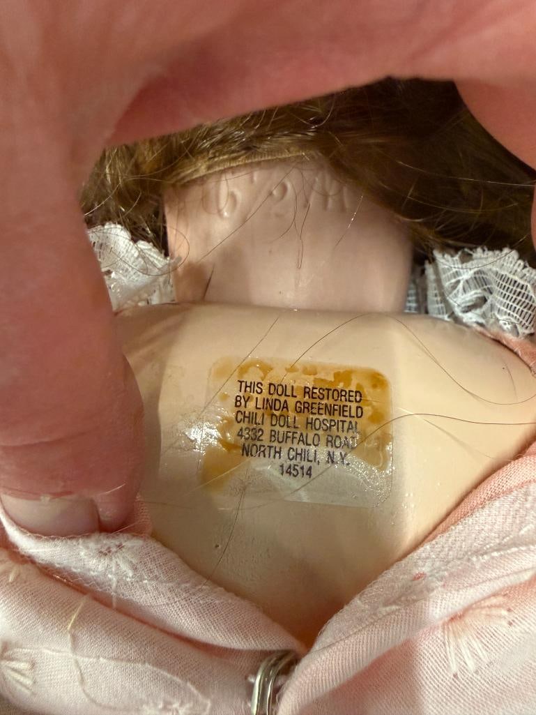 4 porcelain dolls - 17