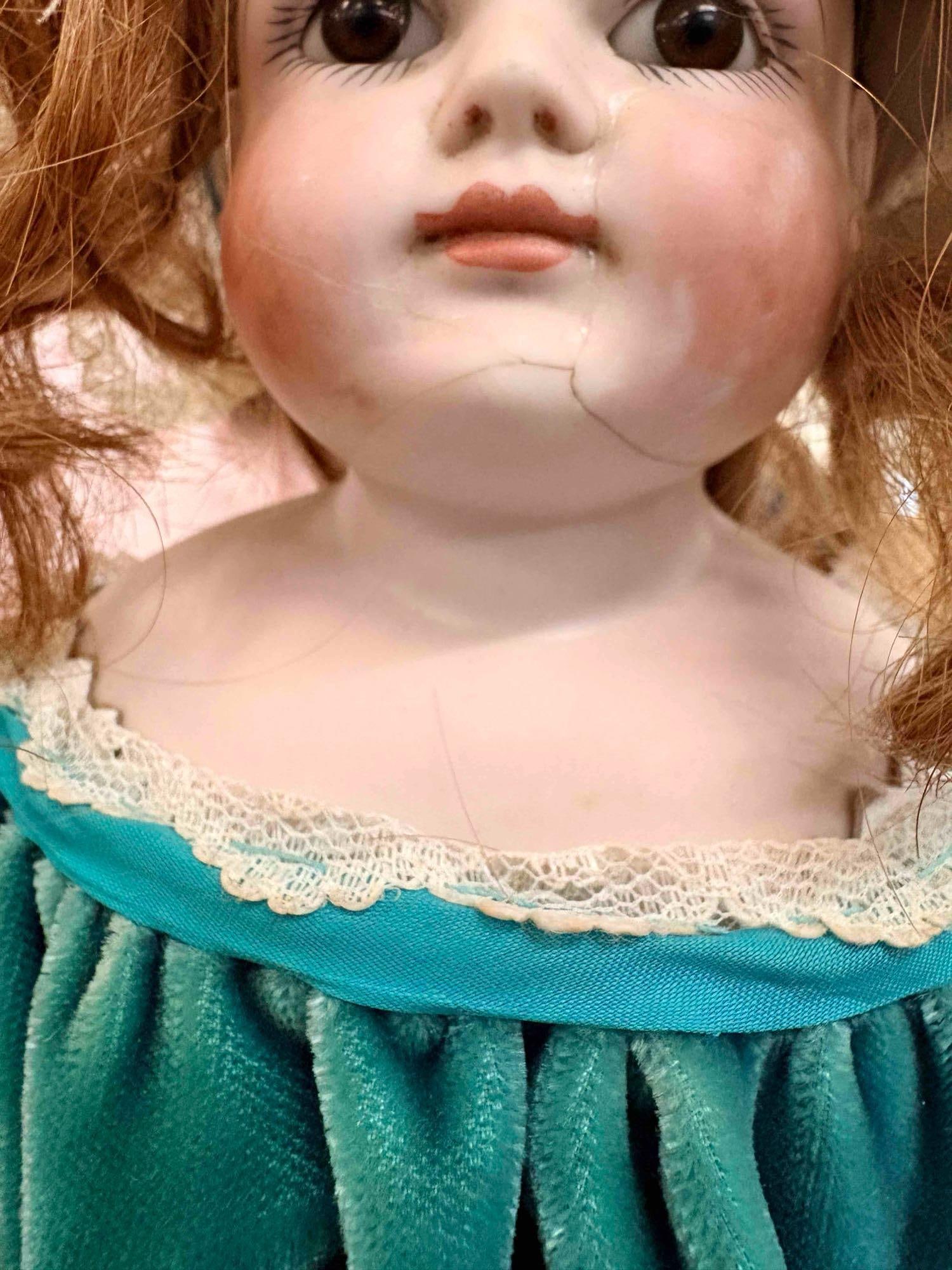 4 porcelain dolls - 18