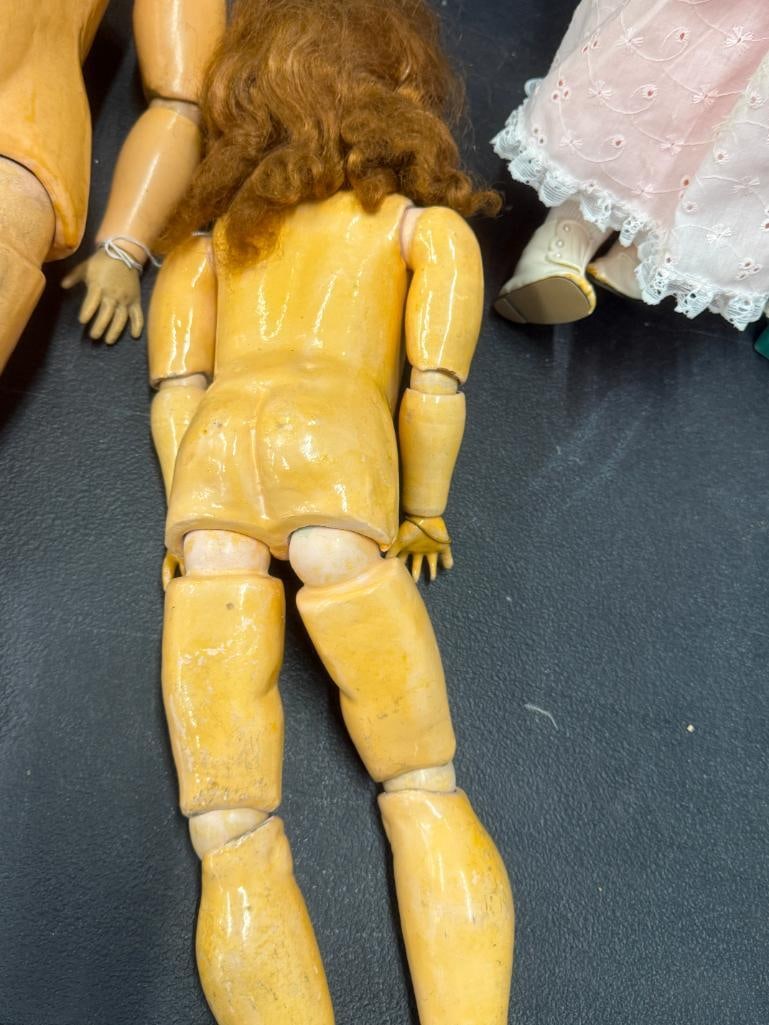 4 porcelain dolls - 8