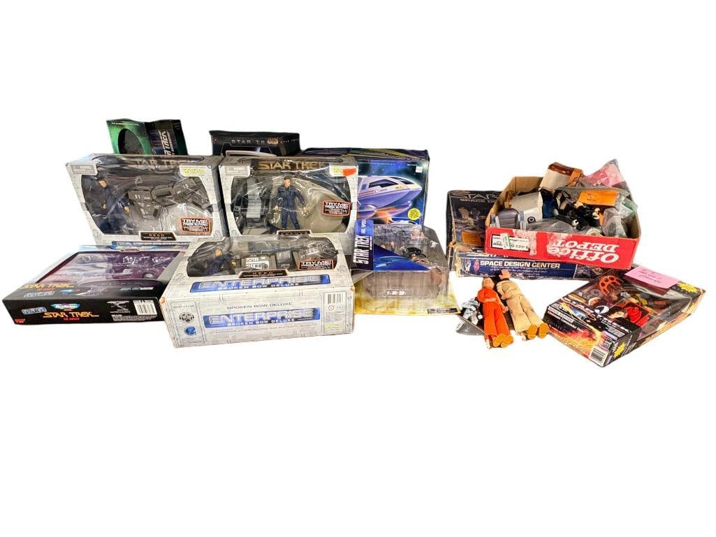 Group Star Trek toys and figurines (1 of 8)