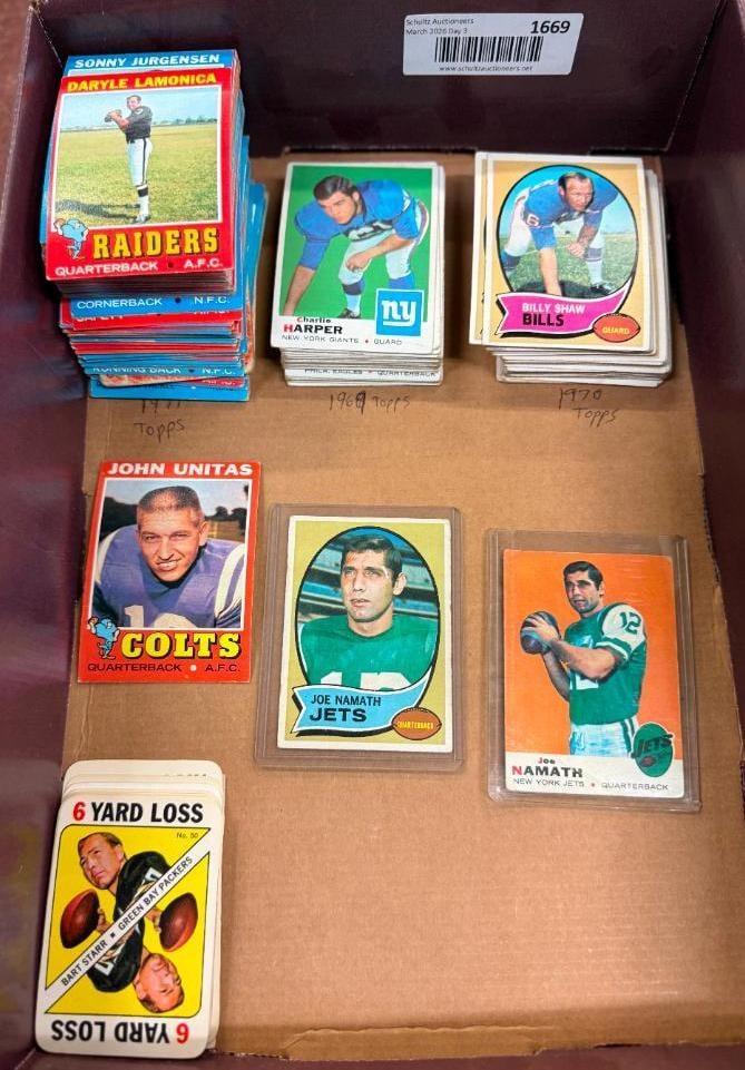 1969, 1970, 1971 Topps Football cards: 1969, 1970, 1971 Topps Football cards and more. Including Joe Namath. Johnny Unitas.