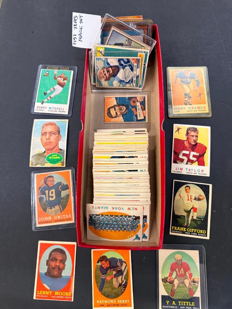 1950's Football Card Lot incl. Unitas, Gifford, Starr, etc: 1950's Football Card Lot incl. Unitas, Gifford, Starr, Topps Magic, Jerry Kramer Rookies, etc