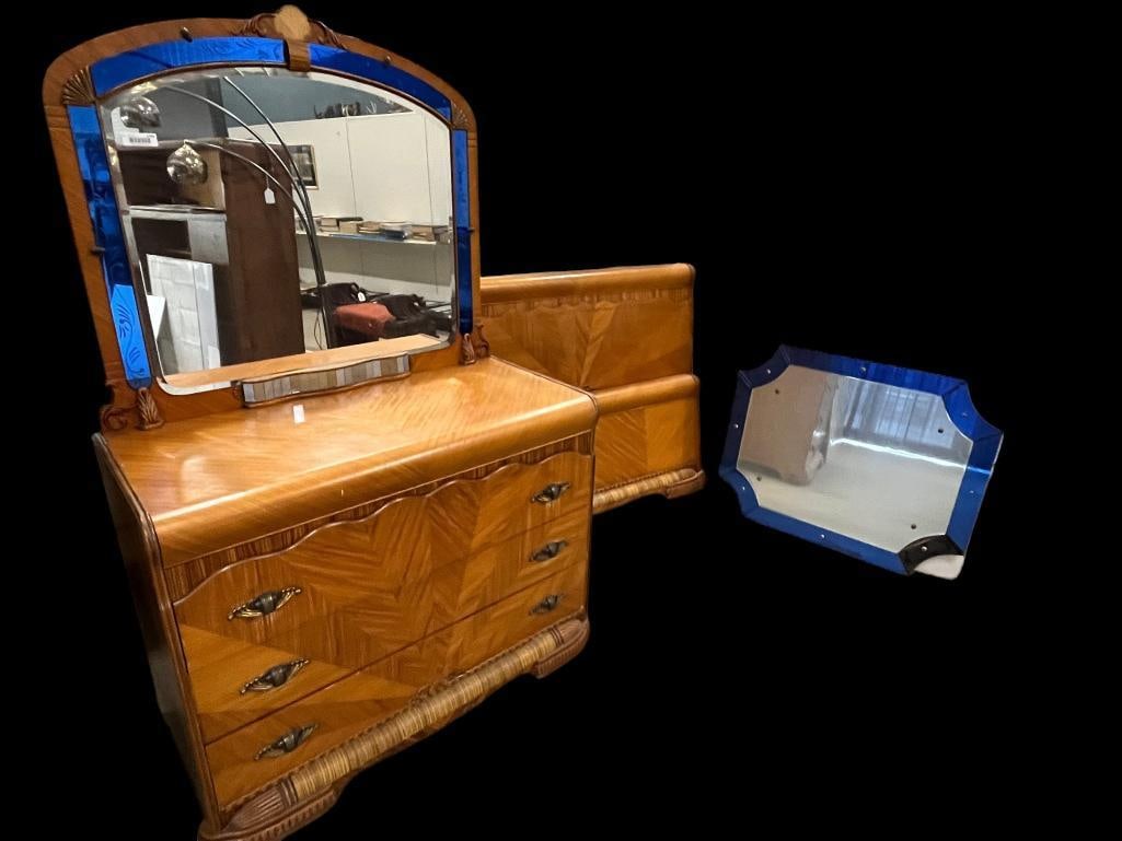 Art Deco dresser, headboard, footboard and mirror: Art Deco dresser, headboard, footboard and mirror. 4 pieces. Dresser approx. 73 x 46 x 22 inches.