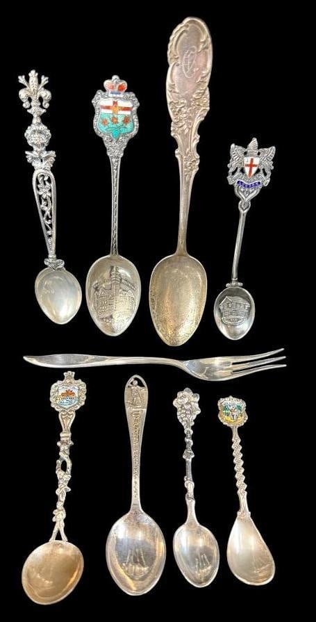 9 Souvenir spoons, etc.: 9 Souvenir spoons, etc. Most marked sterling. Approx. 3.7 ozt.
