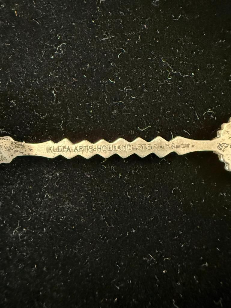 9 Souvenir spoons, etc. - 8