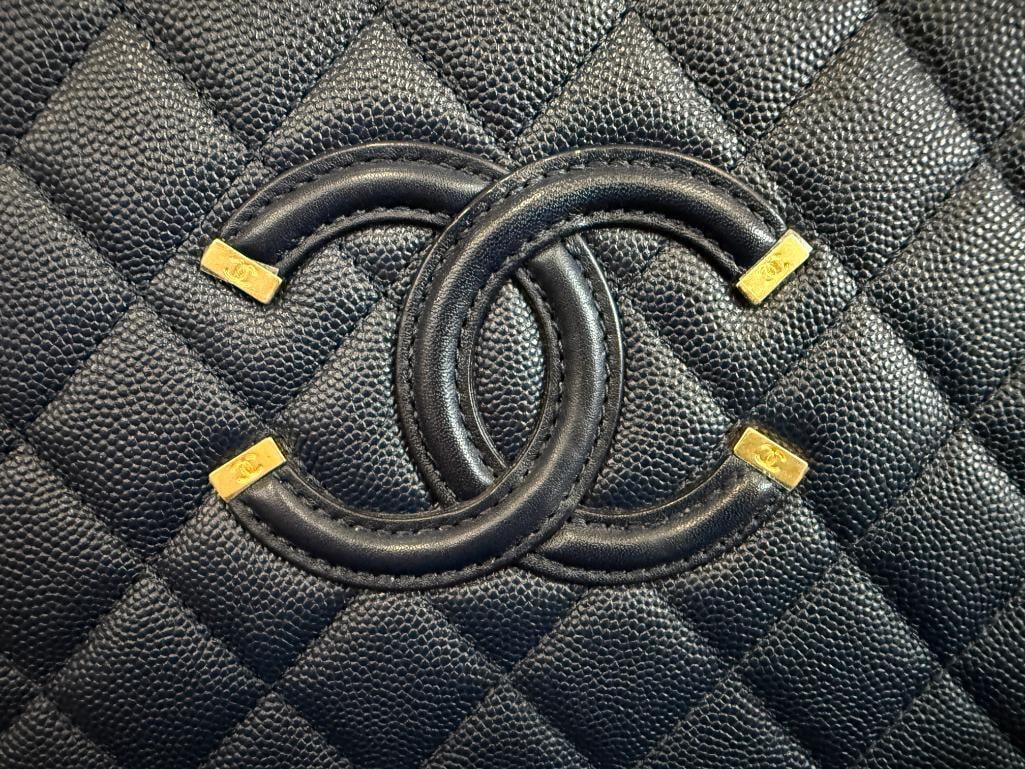 CHANEL Filigree Vanity Case - 3