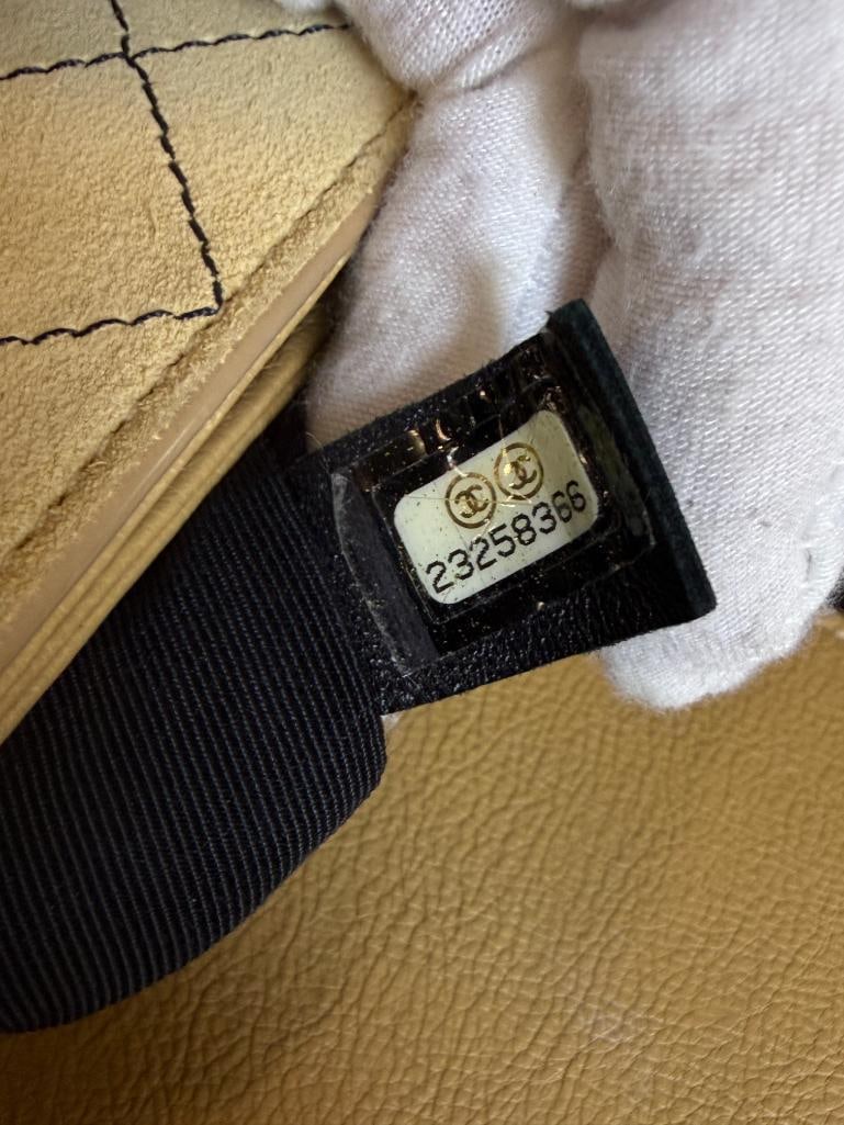 CHANEL Classic Flap Bag - 16