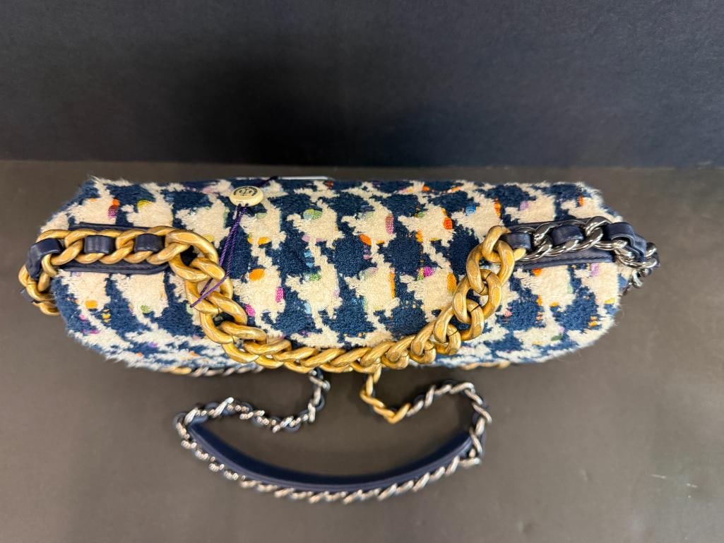 CHANEL 19 Flap Bag - 4